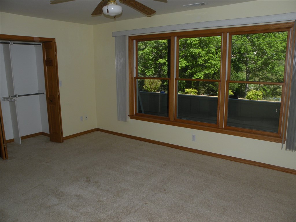 Unit 114 Holiday Island - Residential