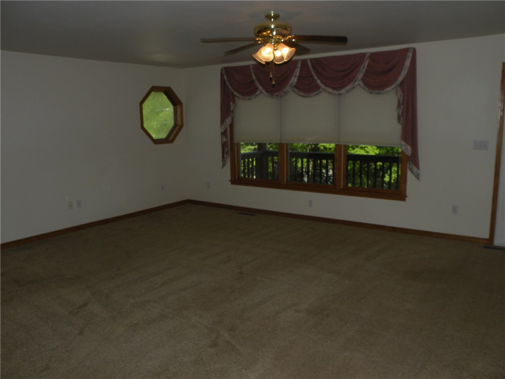 Unit 114 Holiday Island - Residential