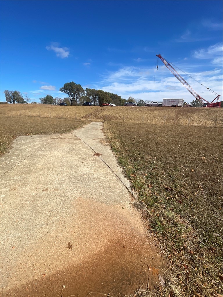 Elm Spgs Outlots - Land