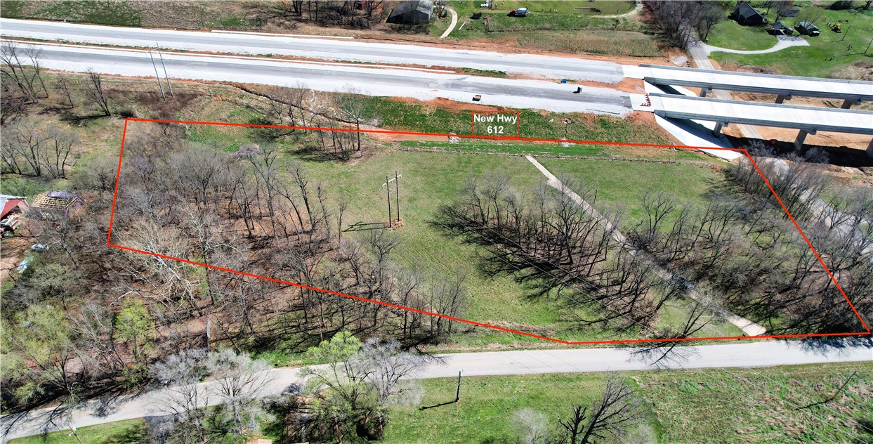 Elm Spgs Outlots - Land