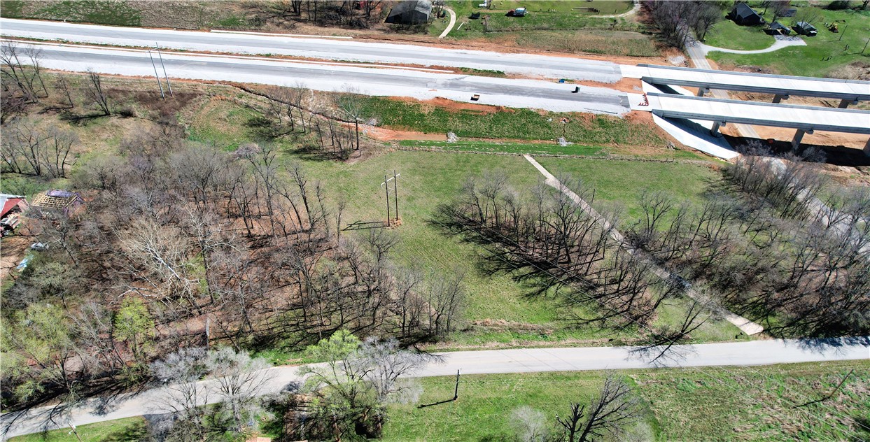 Elm Spgs Outlots - Land