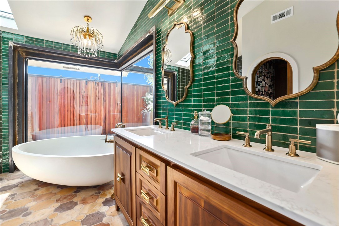 Rural Oaks Sub Rogers - Residential