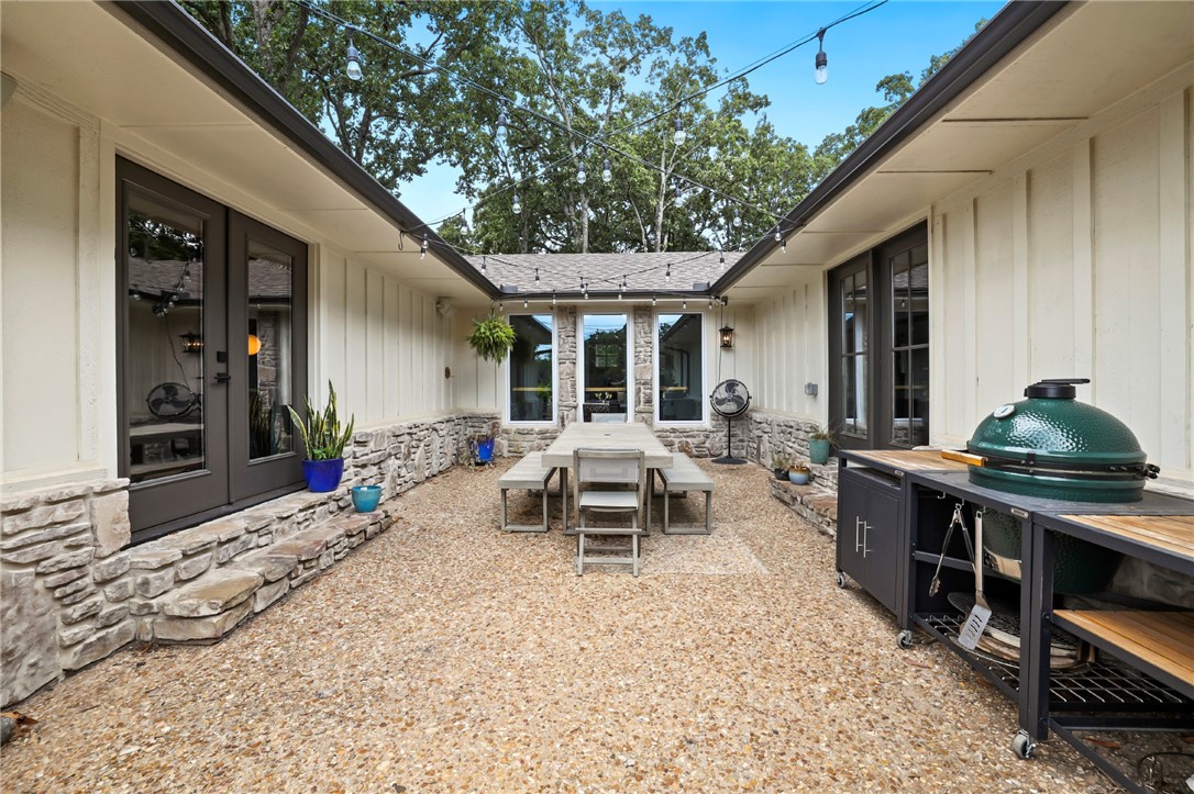 Rural Oaks Sub Rogers - Residential