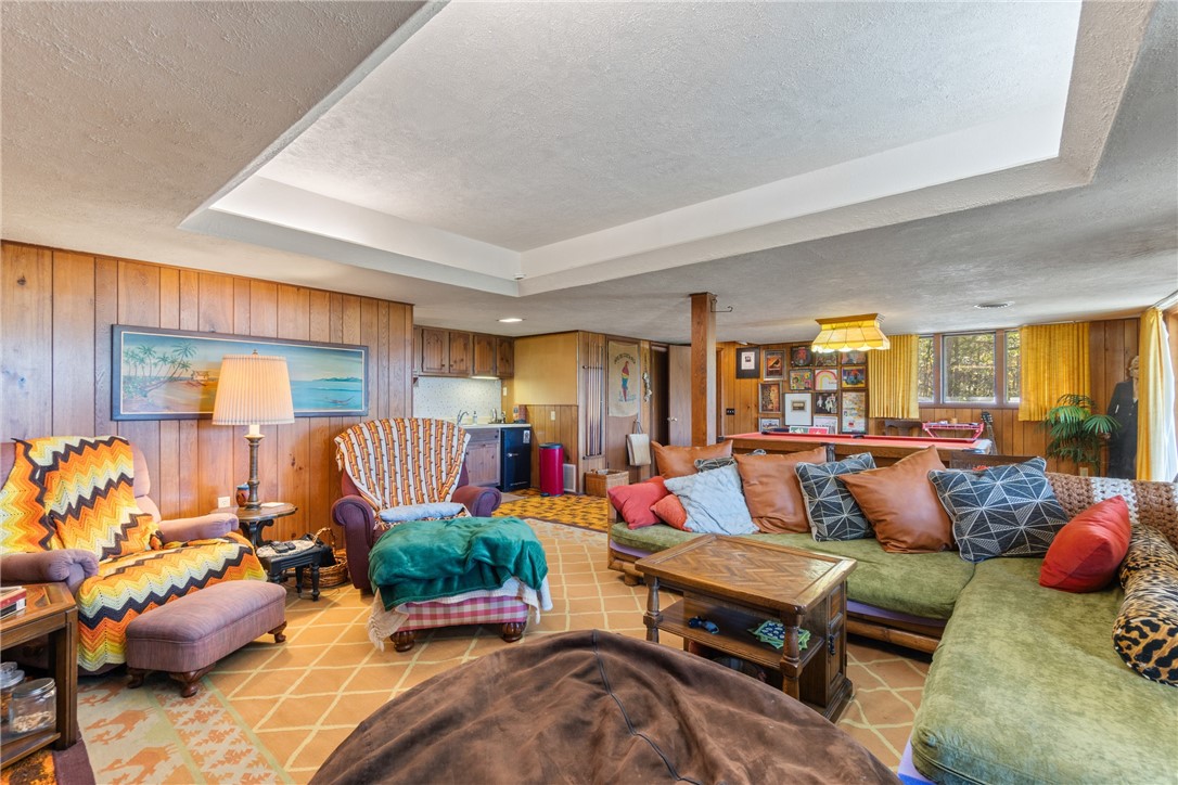 Unit 5 Holiday Island - Residential