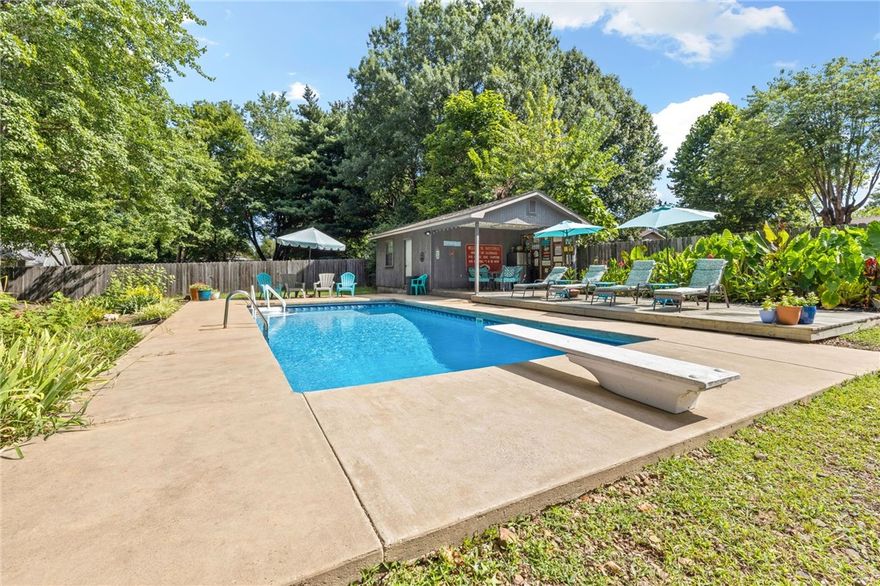 Welcome to 1661 W Huntington Dr — a well-maintained home in one of Fayetteville’s most desirable and established neighborhoods. This 3-bedroom, 2-bath property offers a spacious layout, great outdoor space, and the perfect foundation to make it your own. Inside, you’ll find a bright living area with a wood-burning fireplace, a functional kitchen, and generously sized bedrooms. The home offers comfort and flexibility for a variety of lifestyles, whether you're moving in as-is or planning future updates. The backyard is a true highlight, featuring a private in-ground pool, mature landscaping, and a patio ideal for relaxing or entertaining. Additional features include a two-car garage, large primary suite with en-suite bath, and a quiet location just minutes from the University of Arkansas, parks, trails, shopping, and dining.
This is a fantastic opportunity to own a home with strong bones, great curb appeal, and incredible outdoor living — all in a prime Fayetteville location.