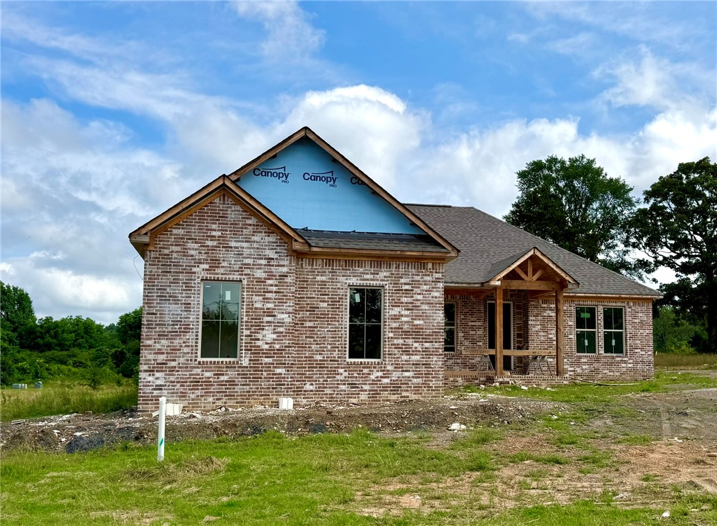 Photo 1 of 29 — 1346 Elk Horn Drive, Russellville, AR 72802