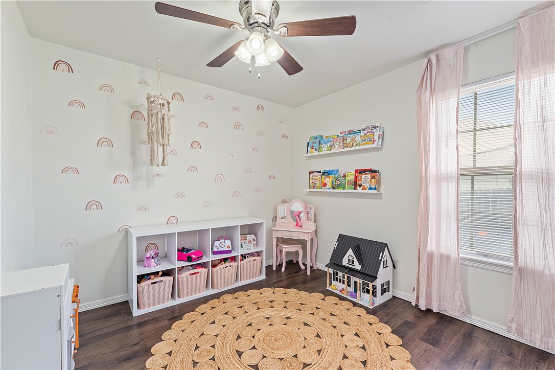 Standing Oaks - Residential