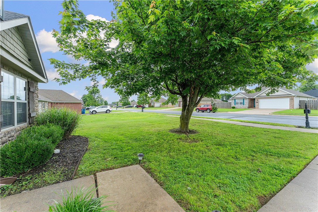 Standing Oaks - Residential