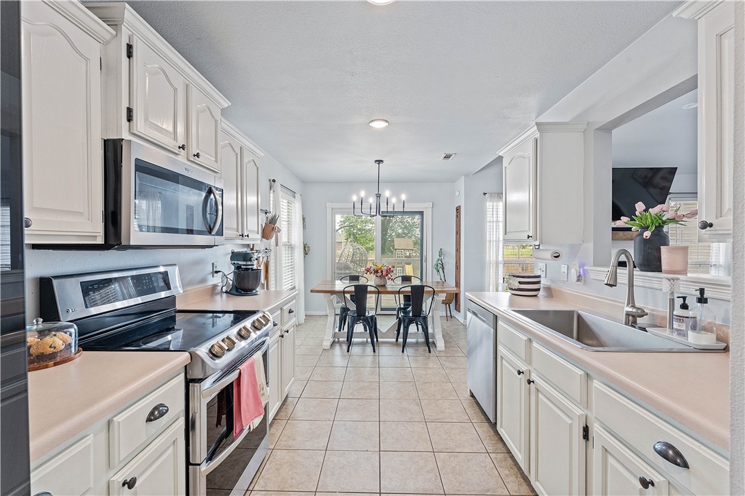 Standing Oaks - Residential