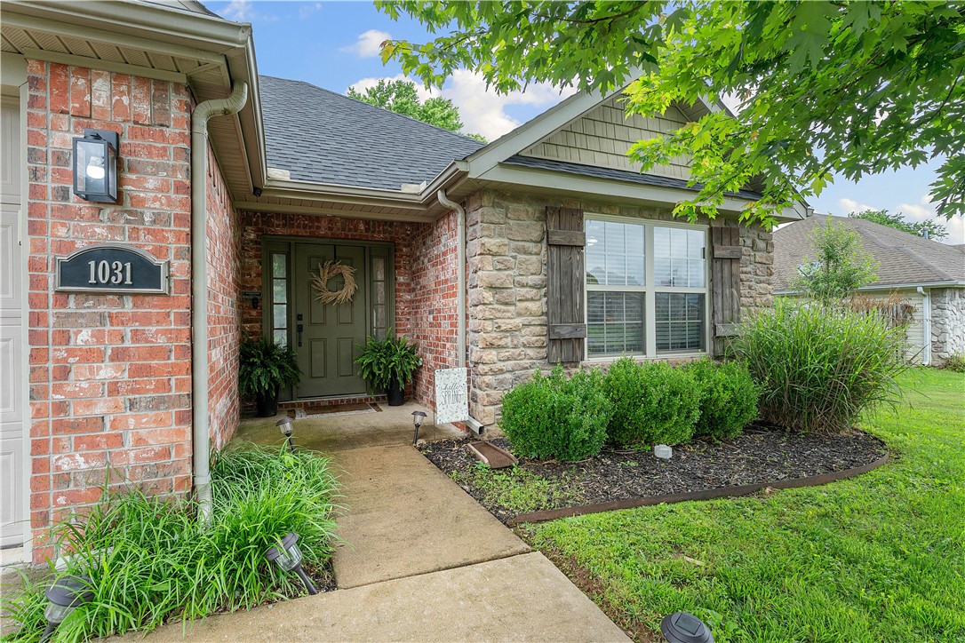Standing Oaks - Residential