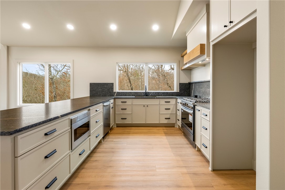 York Sub Bvv - Residential