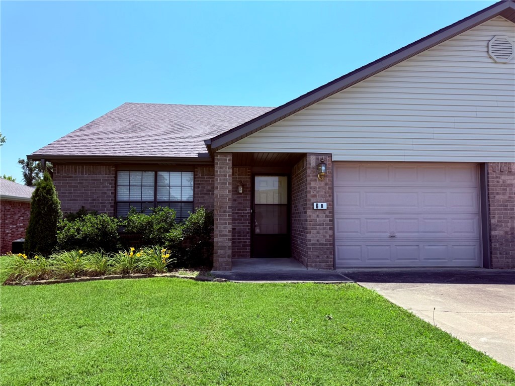 Great Duplex in Bentonville. Just minutes from the bike trails and downtown Bentonville. Vinyl plank wood style flooring throughout. Large kitchen with pantry and desk area and refrigerator. Back yard is fenced and lawn care is included.