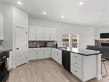 Woodward Hills Sub Ph 5 Highfill - Residential Lease