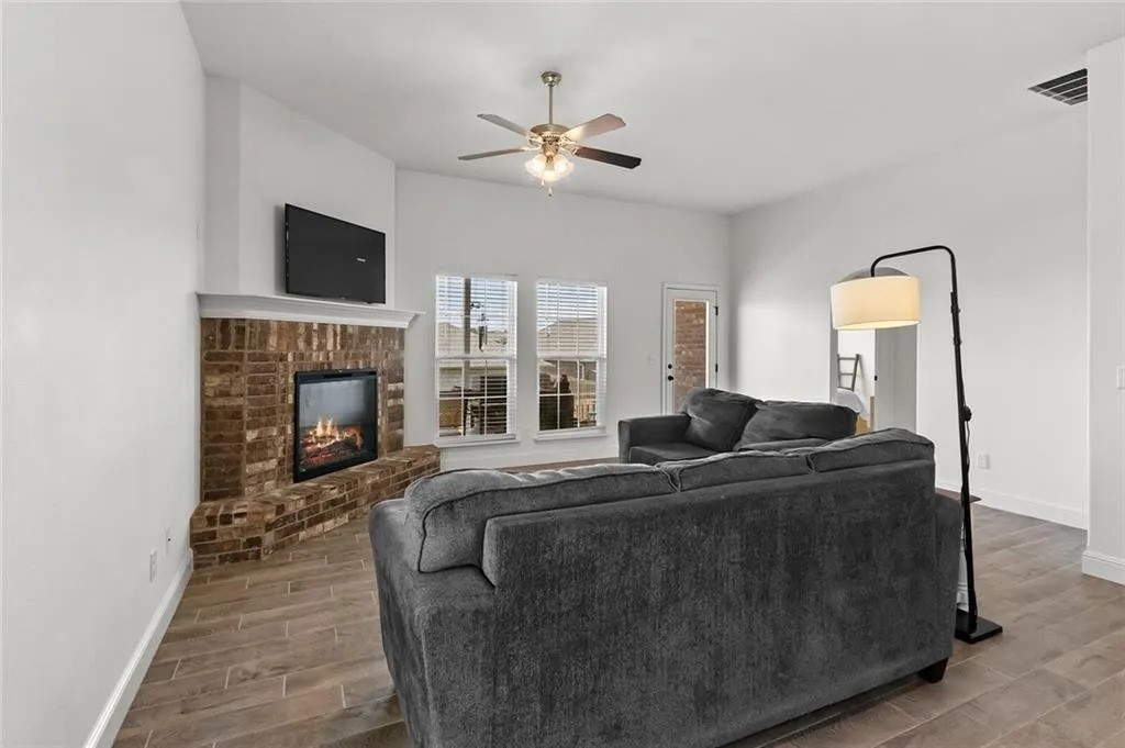 Woodward Hills Sub Ph 5 Highfill - Residential Lease