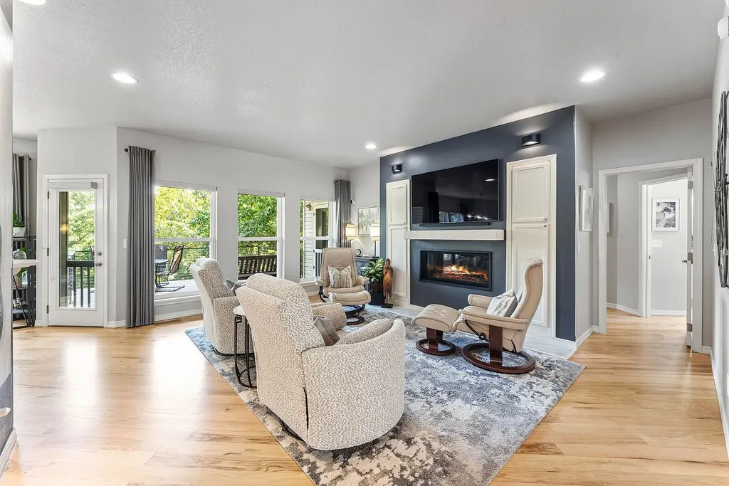 Bella Vista, Arkansas 72714, United States, 3 Bedrooms Bedrooms, ,2 BathroomsBathrooms,Residential,Pending,217063