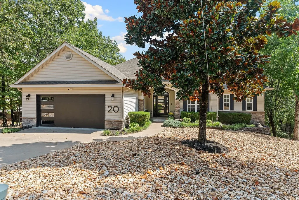 Bella Vista, Arkansas 72714, United States, 3 Bedrooms Bedrooms, ,2 BathroomsBathrooms,Residential,Pending,217063