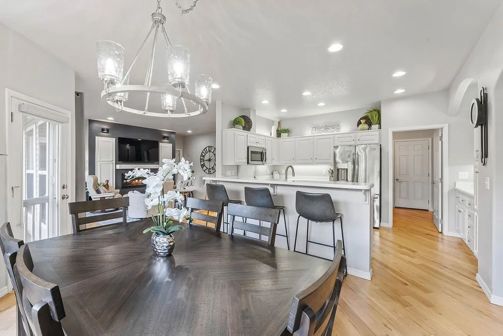 Bella Vista, Arkansas 72714, United States, 3 Bedrooms Bedrooms, ,2 BathroomsBathrooms,Residential,Pending,217063