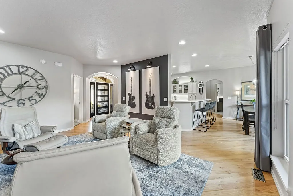 Bella Vista, Arkansas 72714, United States, 3 Bedrooms Bedrooms, ,2 BathroomsBathrooms,Residential,Pending,217063