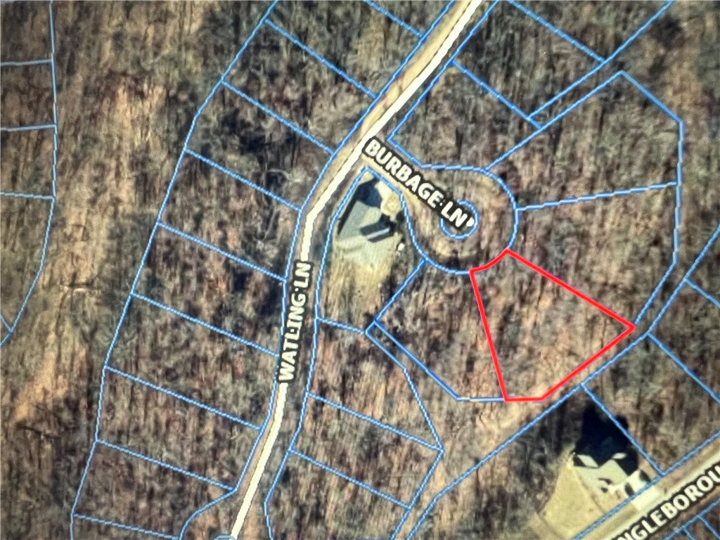 Commuter's Dream! Pumpkin Hollow/Arthur Rd and Miller Church Rd Corridors. ~.3 miles from Tunnel Vision Trail, less than a mile from the Tweety Bird-Arthur Rd Trailhead, with 2 miles of the proposed Oz Trails Mountain Bike Park & Chairlift, Little Sugar Trailhead, Little Sugar-Tweety Bird Trailhead and Little Sugar-London Drive Trailheads AND Lake Windsor. Bentonville Schools and many exciting developments for this section of Bella Vista!