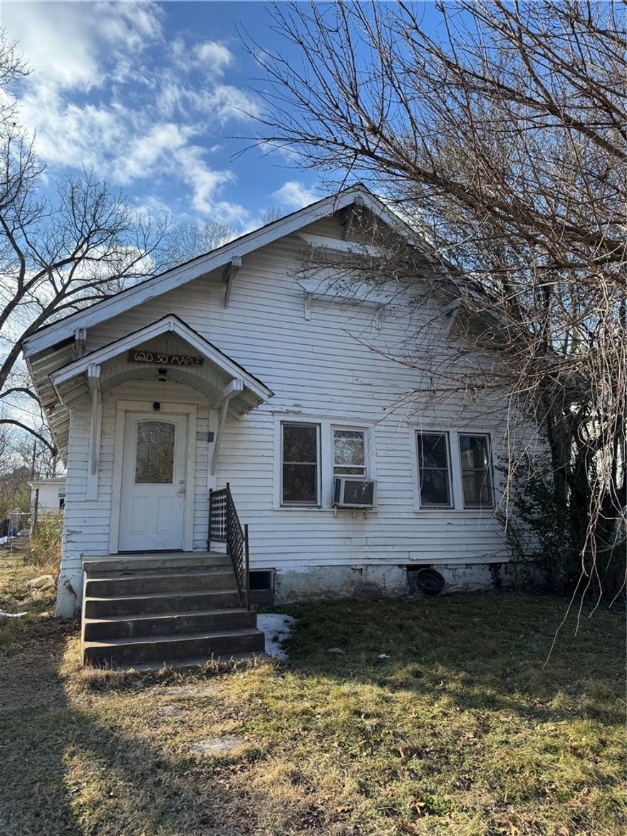 3 bedroom, 1 bath, fixer upper with 1456 sq ft. In 2012 all new windows installed, new kitchen cabinets, and attic was reinforced with new beams. Roof was replaced in 1999. Walking distance to Creekside Community Center.