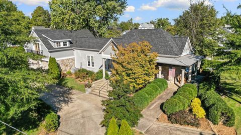 Photo of 501 N Main Street, Bentonville, AR 72712 (MLS # 1326189)