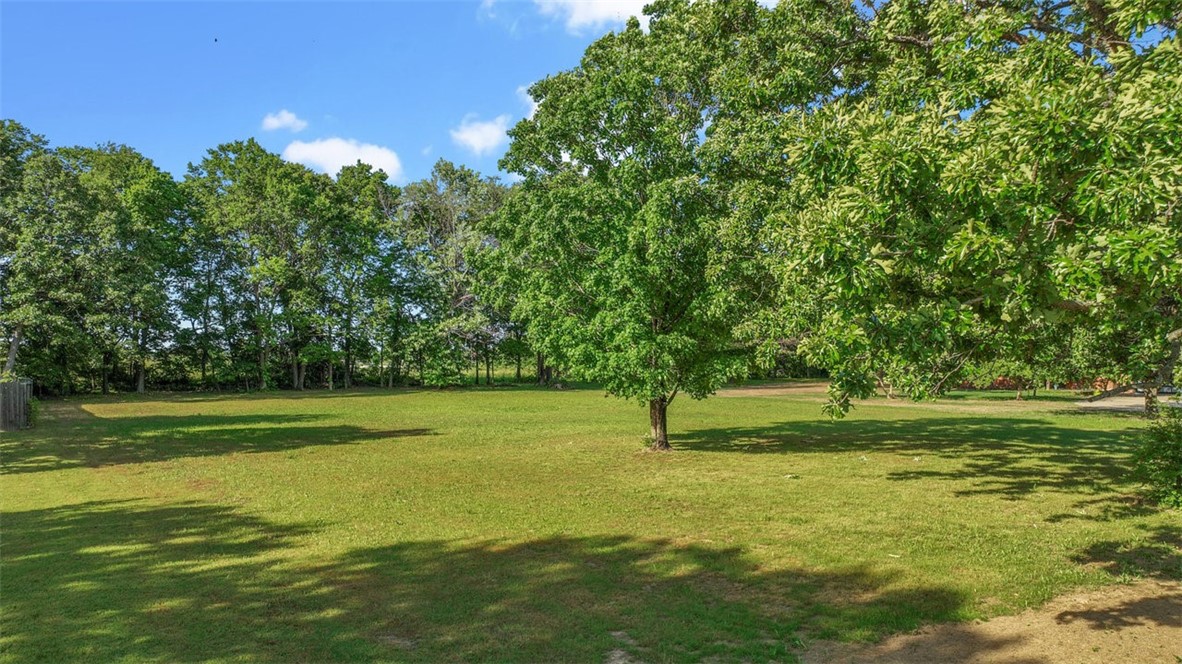 Springdale Outlots - Land