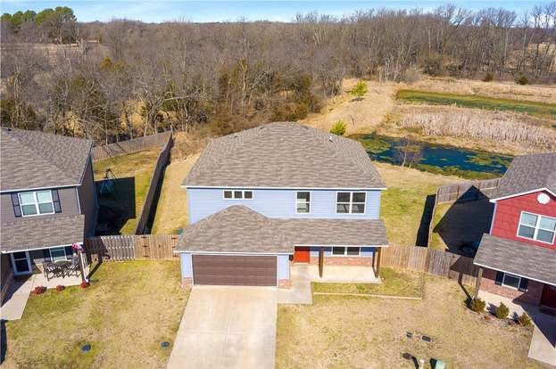 Nice home in Fayetteville featuring 5 bedrooms, 3.5 bathrooms, 2 car garage, two master suites, spacious living and kitchen areas, 3 more oversized bedrooms, walk in closets, huge back deck, great views, and much more. Home is close to shopping, dining, U of A, Dickson Street, and Fayetteville trails.
