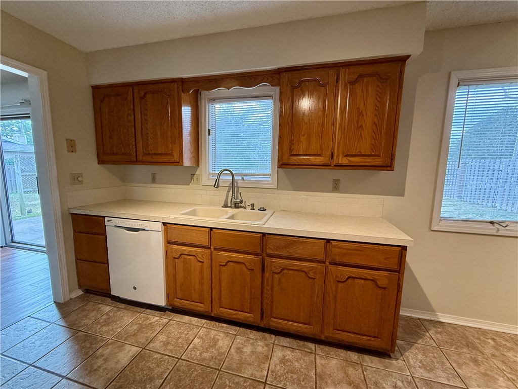 Dunedin Sub Bvv - Residential Lease