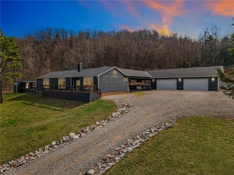 230 Madison 2625 Huntsville AR 72740