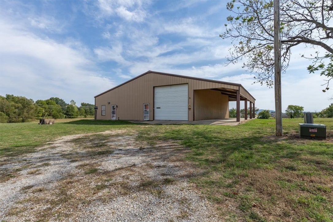 5581 W Sellers Road