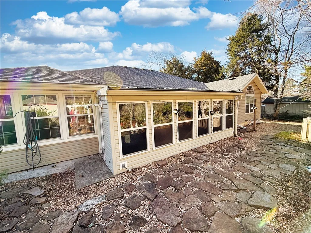 Bella Vista, Arkansas 72714, United States, 3 Bedrooms Bedrooms, ,2 BathroomsBathrooms,Residential,Pending,88273