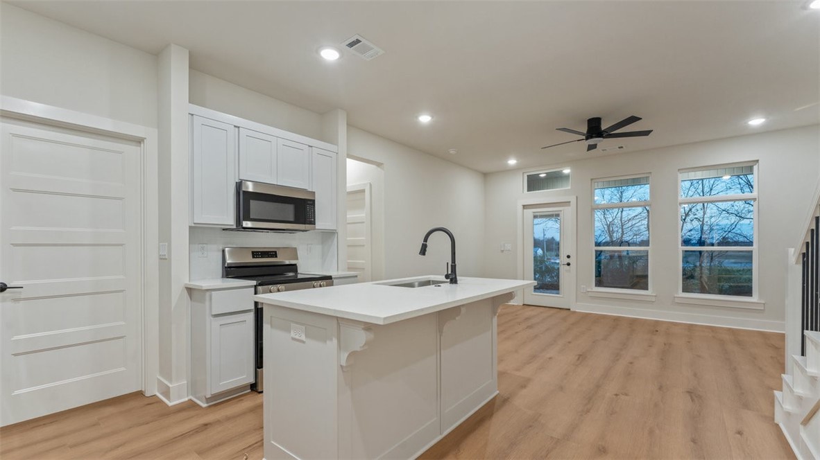 CRYSTAL COVE PH I - Residential Lease