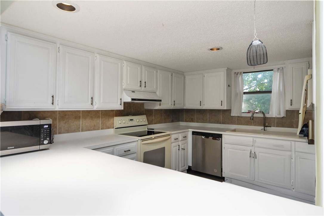 Unit 10 Holiday Island - Residential