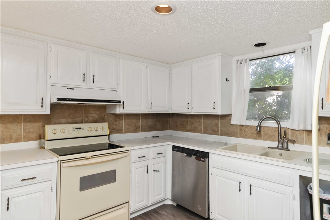 Unit 10 Holiday Island - Residential