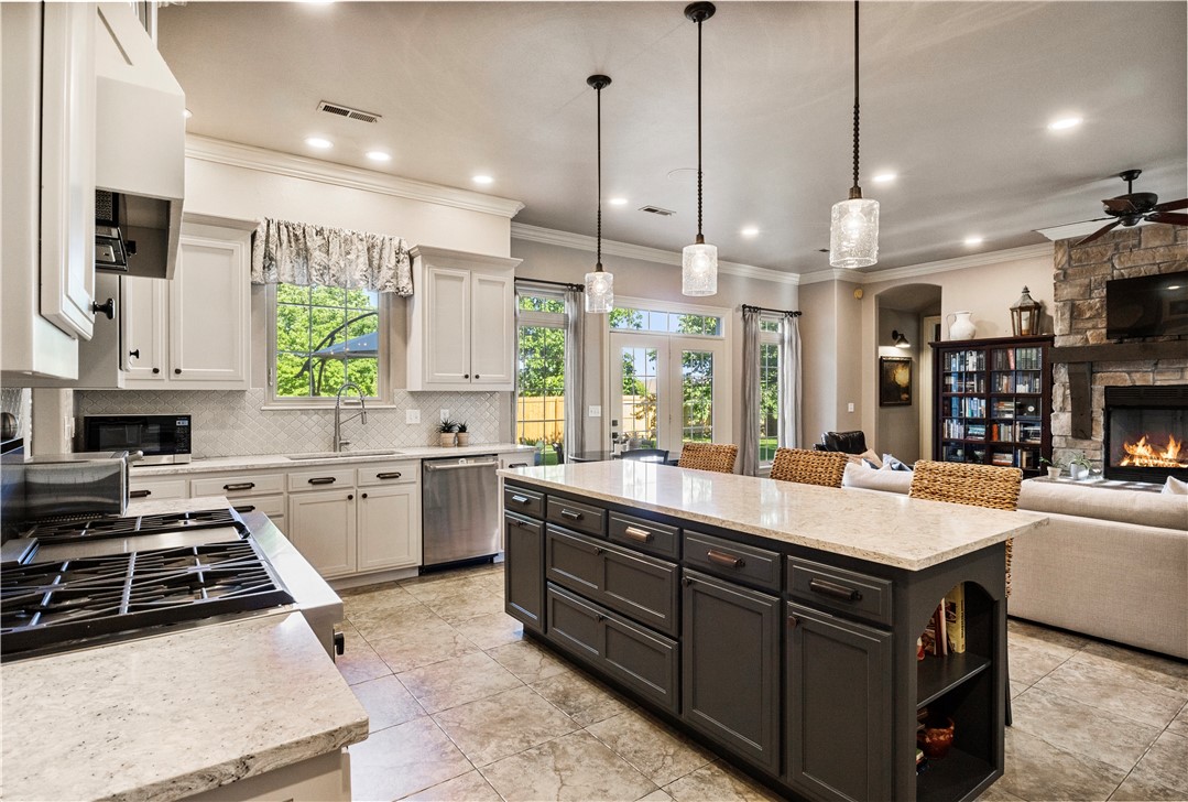 Creekside Sub Rogers - Residential