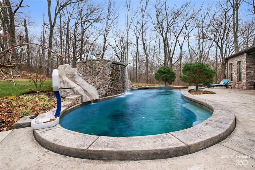 RUSTIC ELEGANCE nestled on OVER 19 beautiful ACRES- located MINUTES FROM DOWNTOWN BENTONVILLE! This Custom built, 1 owner home has EVERYTHING for EVERYONE: Home Theater, 1 Bedroom Pool House, Private Drive with Gate, Large Workshop( 30 x 60) Gunite Saltwater Pool w Custom Rock Slide, Hot Tub, & a Stunning Patio w fireplace. GOURMET KITCHEN w exotic GRANITE, HUGE ISLAND w Copper prep sink and a Chef grade  6 burner stove; upgraded double oven  surrounded by a beautiful stone encasement. DAZZLING VIEW of BACKYARD OASIS. INCREDIBLE VIEWS from EVERY WINDOW! GORGEOUS DOUBLE-SIDED FIREPLACE IN GREAT ROOM and PATIO. POOL HOUSE IS A COMPLETE SELF CONTAINED UNIT-Perfect as PRIVATE GUEST QUARTERS, nanny or Airbnb. Extra long, paved, grated driveway adds to the sense of security and privacy in this beautiful 19 acre estate. Land levels off at the top, perfect for horseback riding, more out buildings or 4 wheeling. Boat slip lease at Lost Bridge, lift & 1996 inboard VIP ski boat with trailer to convey with acceptable offer!