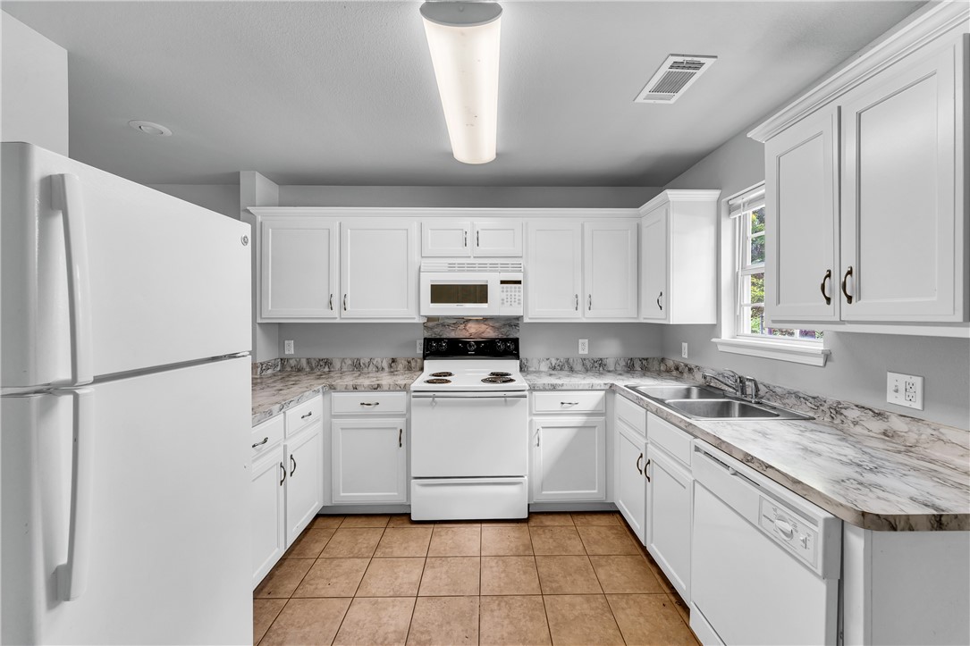 Sligo Street Condos Hpr - Residential