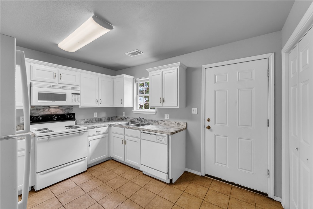 Sligo Street Condos Hpr - Residential