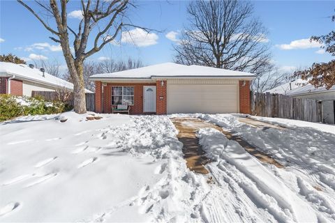 Photo of 2495 Brookside Street, Springdale, AR 72764 (MLS # 1334123)