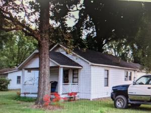 Nice home in Dardanelle with River frontage