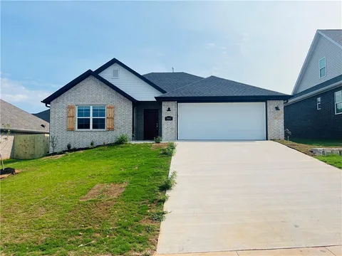 MLS: 1303794
