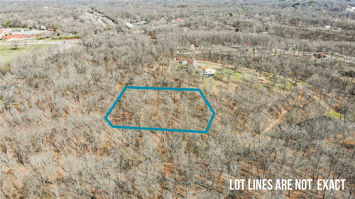 Build your dream home on this beautiful Bella Vista lot! Located in the coveted Tilton subdivision, this lot is perfect for building and is situated on a quiet cul-de-sac and ideal for building. Just a short mile away from Lake Windsor with nearby access to Vision Bike Trail, this lot is in a great location. Youāll enjoy the community amenities Bella Vista has to offer including five golf courses, seven private lakes, miles of nature trails for hiking and biking, swimming pools and a beach, parks, and much more. Donāt miss out on this opportunity today!