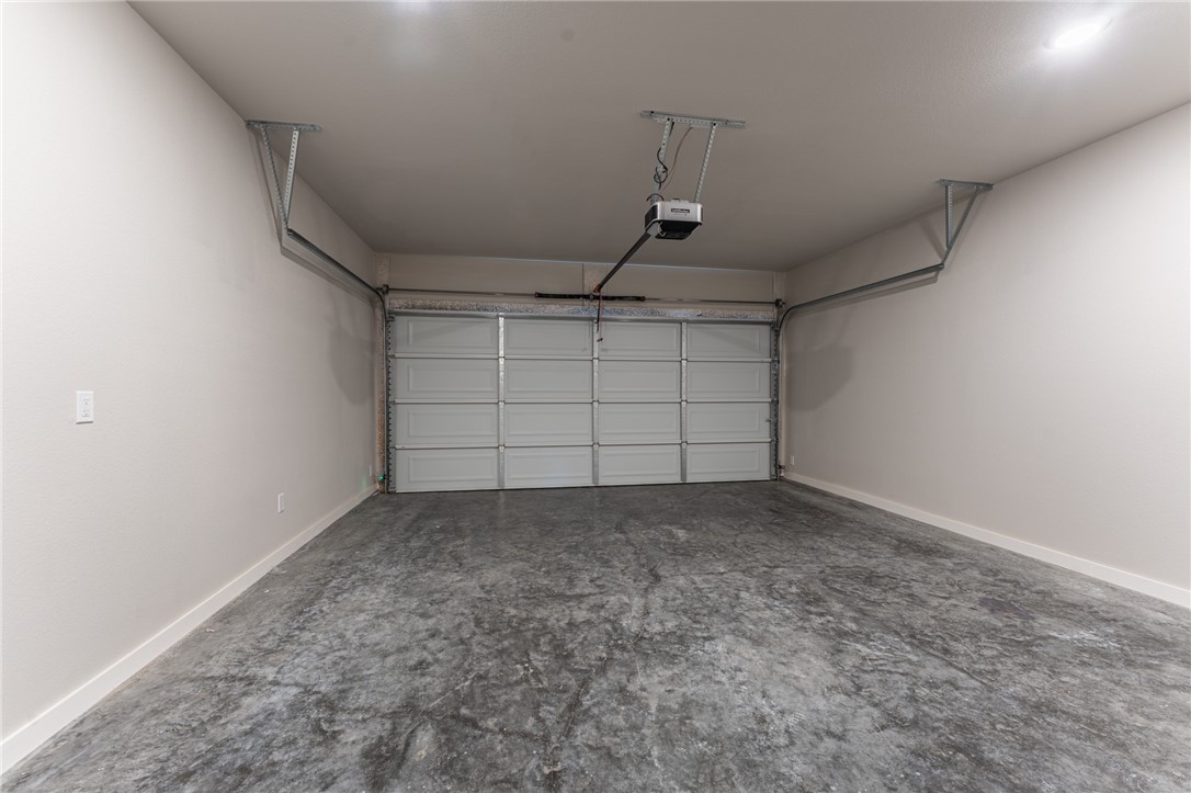 Van Buren Avenue Residences - Residential
