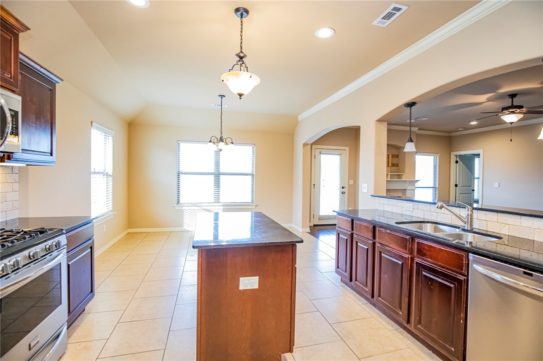 Crystal Spgs Ph III - Residential Lease