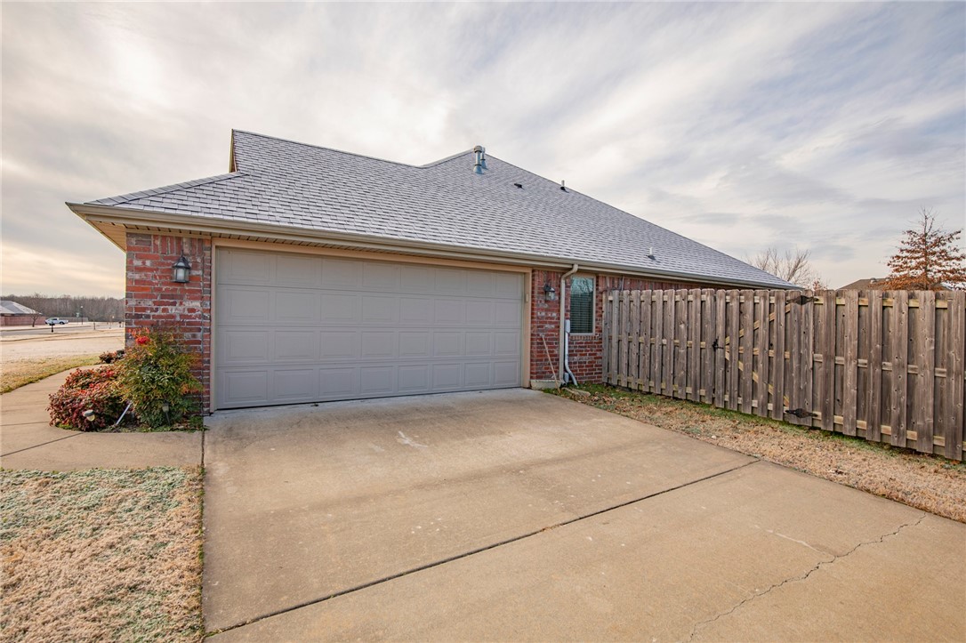 Crystal Spgs Ph III - Residential Lease