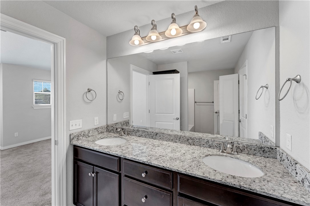 Shadowbrooke At The Peaks l Hpr Rogers - Residential