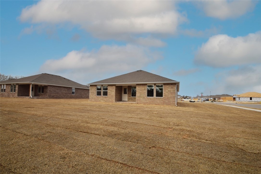 Wagon Wheel Crossing - Residential Lease