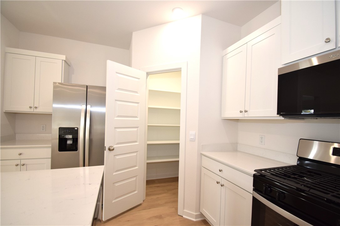 Wagon Wheel Crossing - Residential Lease