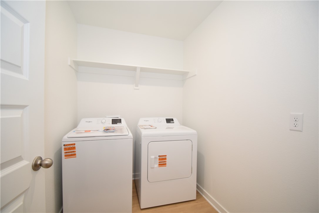 Wagon Wheel Crossing - Residential Lease