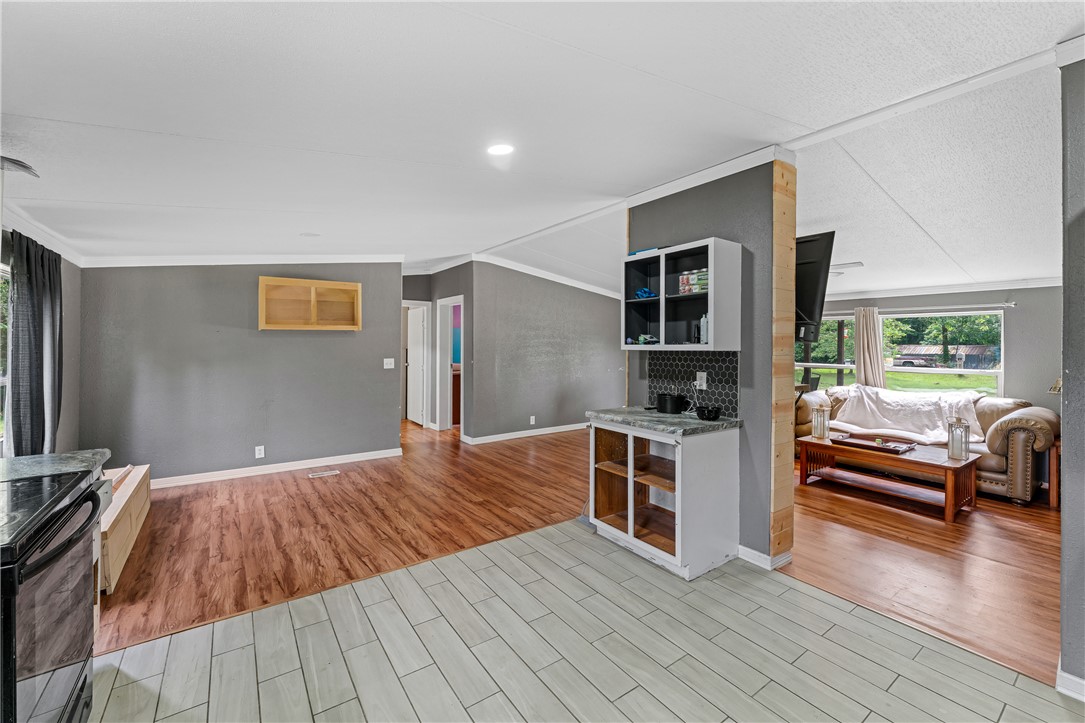 Wedington Woods Unit Vi - Residential